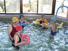 水中体操教室の様子